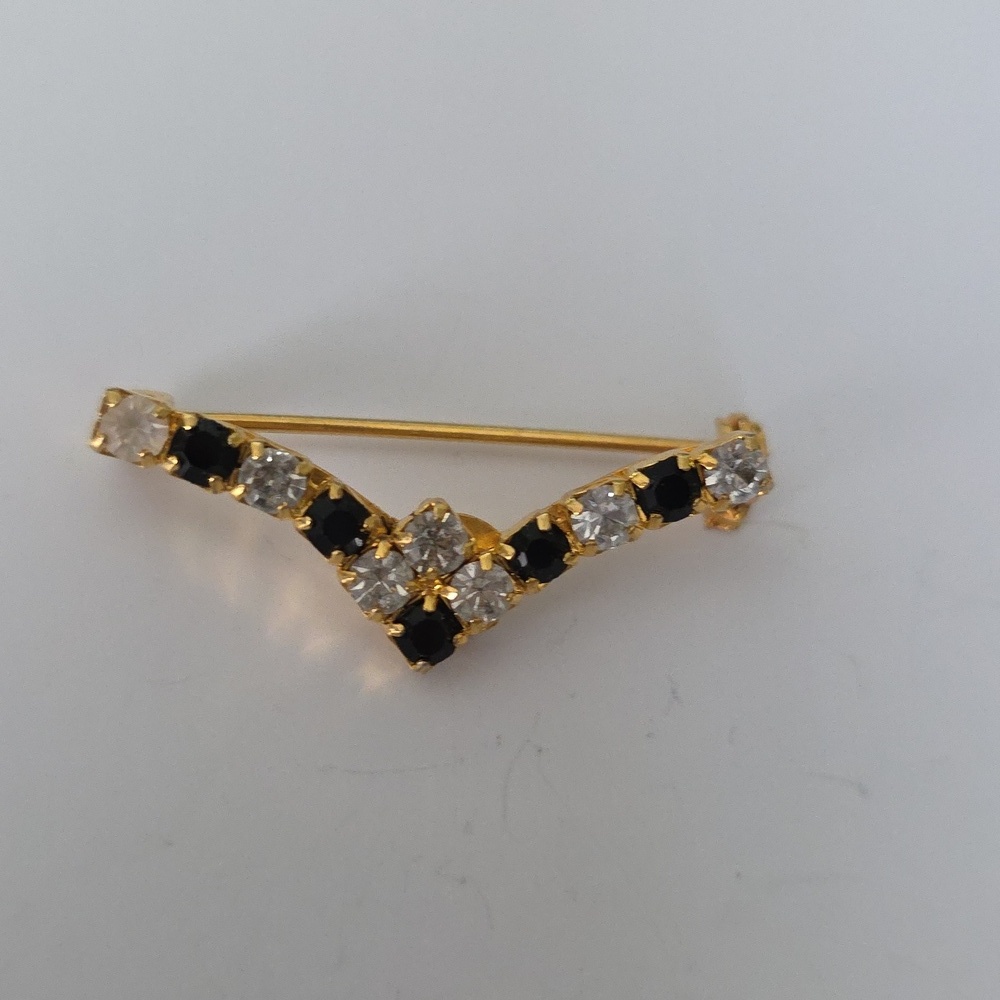 Vintage Chevron Bar Brooch – Gold-Tone with Black & Clear Rhinestones